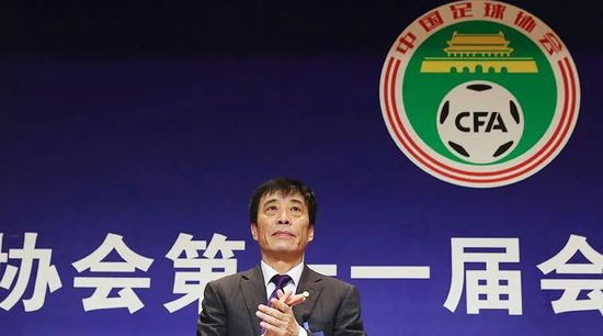 免费夜里18款禁用b站软粉色